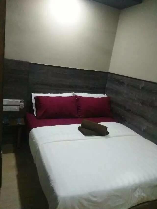 Qing Yun Resthouse -Delima Satu Hotel Kampong Serusup Room photo