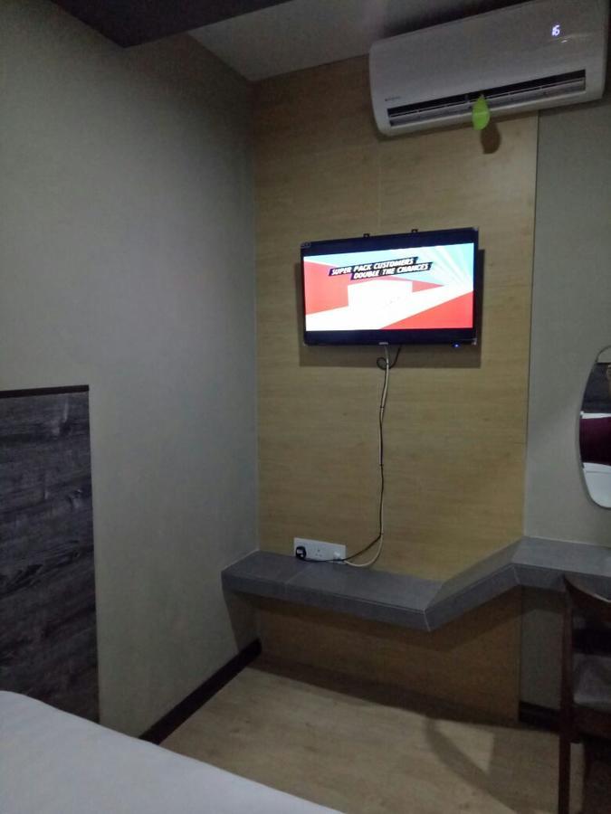 Qing Yun Resthouse -Delima Satu Hotel Kampong Serusup Exterior photo